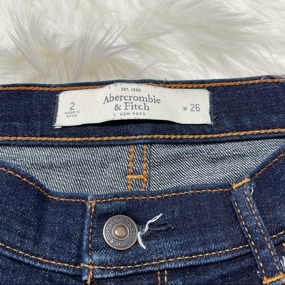 SOLD♥️ Abercrombie & Finch shorts- 2 - Picture 2 of 3